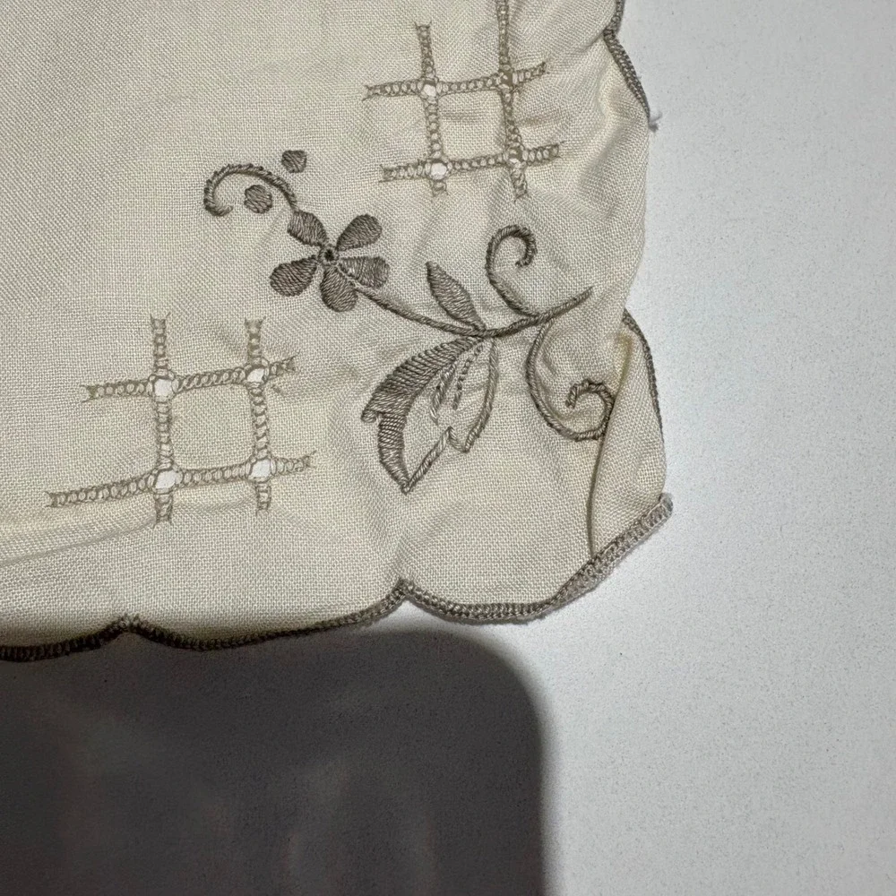 Vintage Embroidered Linen Napkins Set of 5 Floral Cream Scalloped Edge Square‎